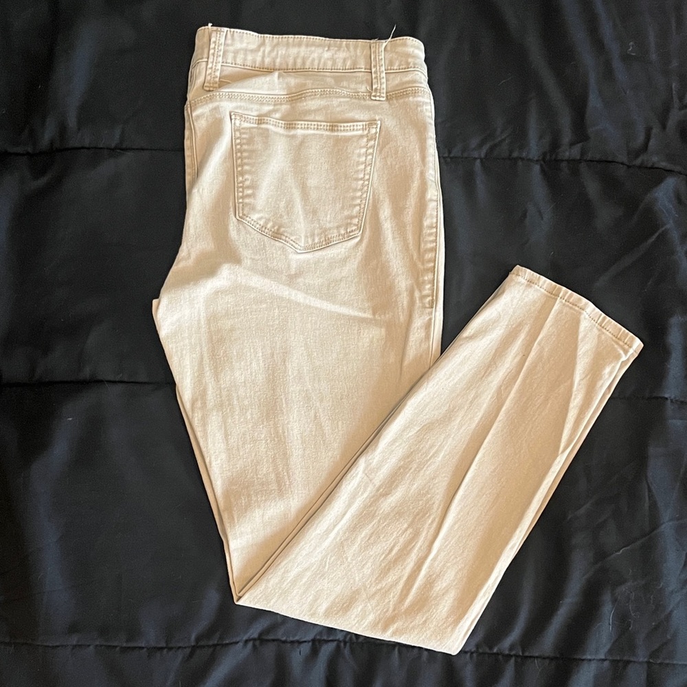 No Boundaries Women's Skinny Jeans in Beige